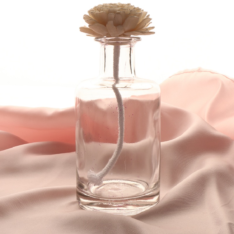 Garrafa de vidro com difusor de cana em palitos de vime de alta qualidade